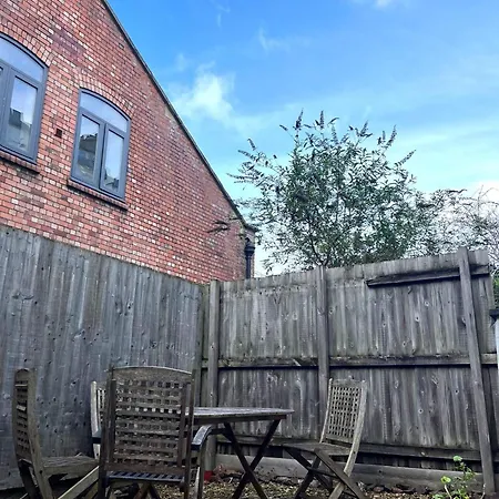 Georgian Garden Flat In Clifton